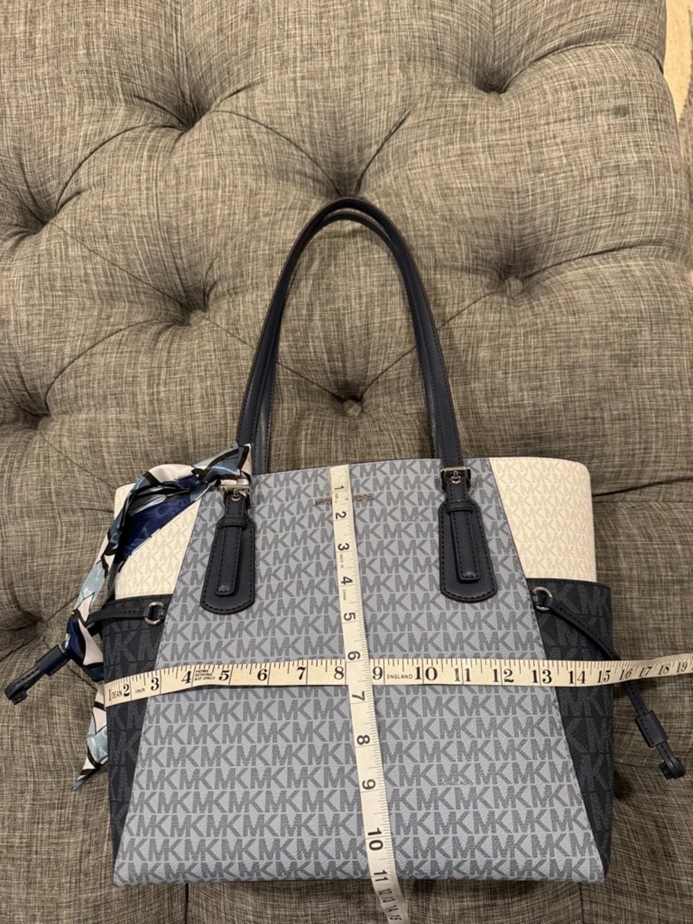 Michael Kors Bag Jet Set Signature Blue White Tote - Picture 17 of 17